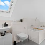 Stilvolle Wohnung: Private Dachterrasse - Zentral Apartmán *
