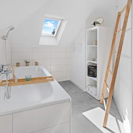 Stilvolle Wohnung: Private Dachterrasse - Zentral 公寓