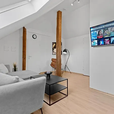 Stilvolle Wohnung: Private Dachterrasse - Zentral * 奥格斯堡